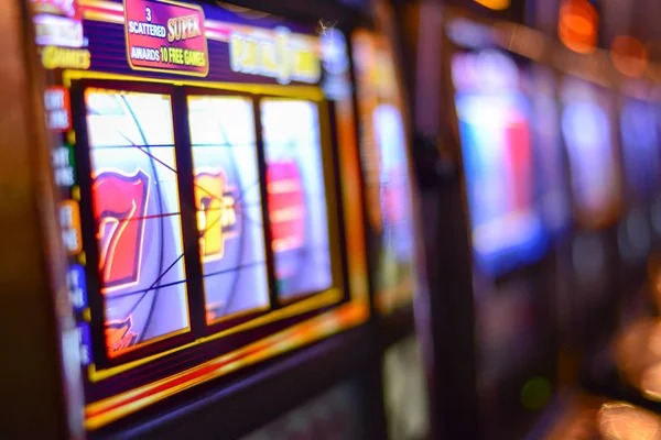 spin jitu Esports dashboard and slot lobby interface